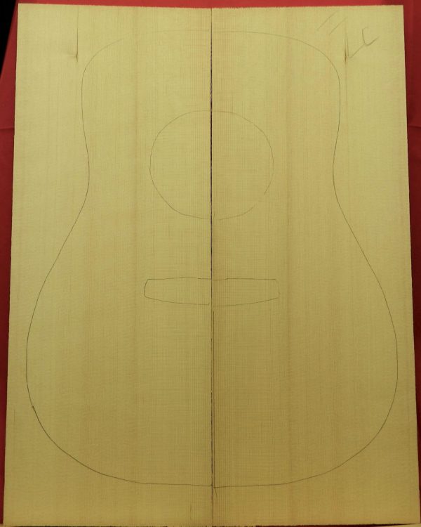 AA Light Curly/Quilt Sitka Spruce Dread - Image 4
